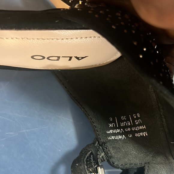 ALDO - Picture 7 of 8